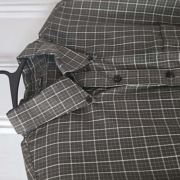 Van Heusen No Iron Olive Green Button Down Shirt XL - Picture 3 of 6